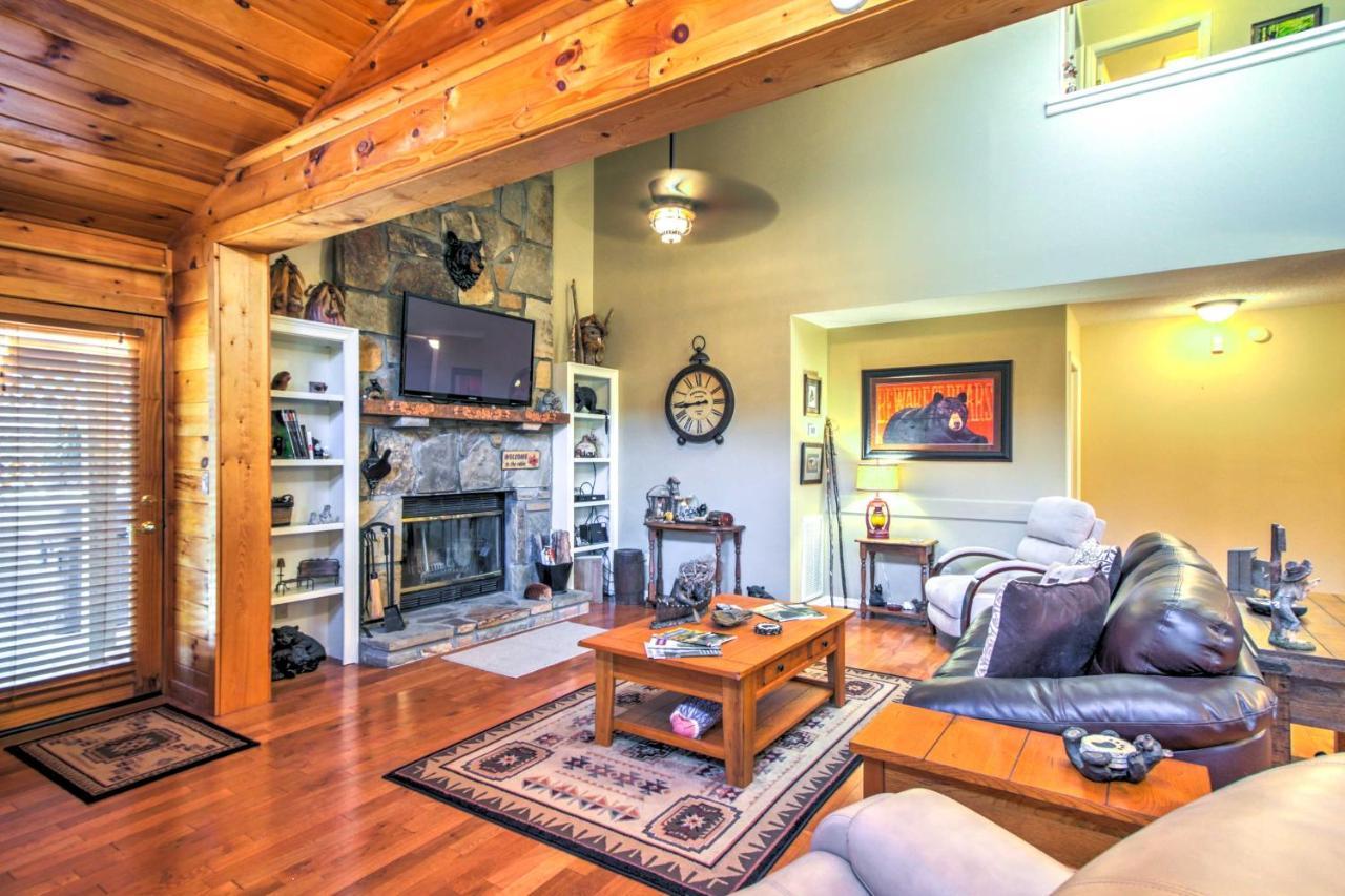 Vila Tree Top Dream Cabin With Hot Tub In Gatlinburg! Exteriér fotografie